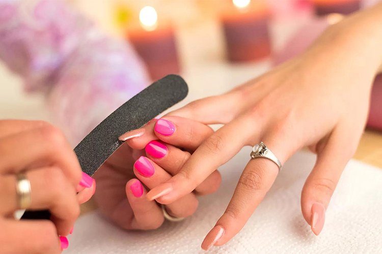 11 Best Ways to Remove Adhesive Nails Safely